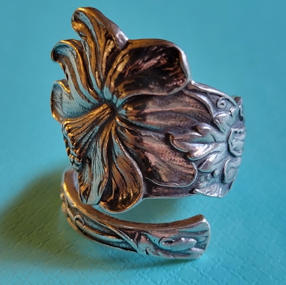 Antique Vintage Sterling Silver Daffodil Spoon Ring - Picture 9 of 14